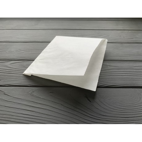 Кутник паперовий білий для млинців жиростійкий (170х170мм) 82Ф