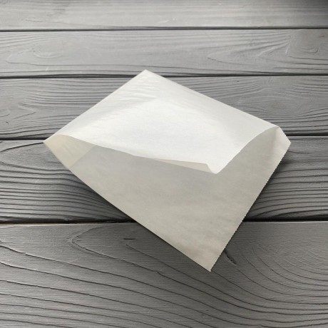 Уголок бумажный белый 160х140 мм 197Ф